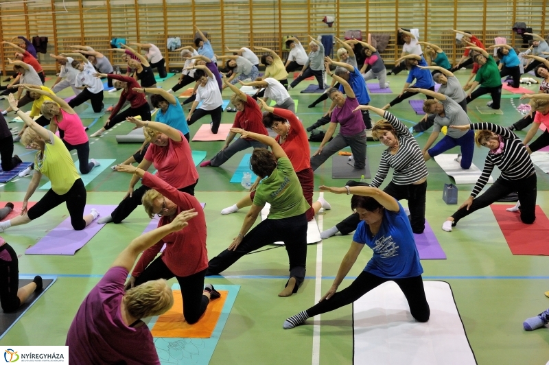 Mozdulj Nyíregyháza gerinctorna - fotó Szarka Lajos