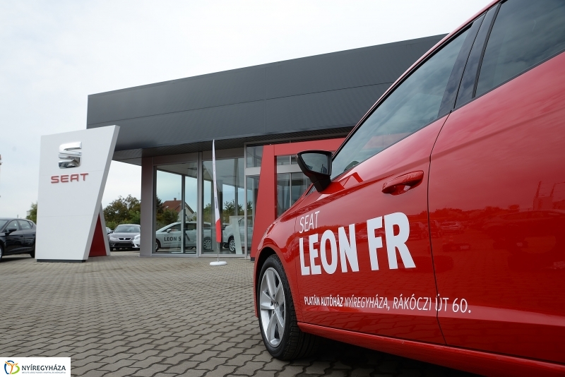 SEAT szalon nyitó Nyíregyházán