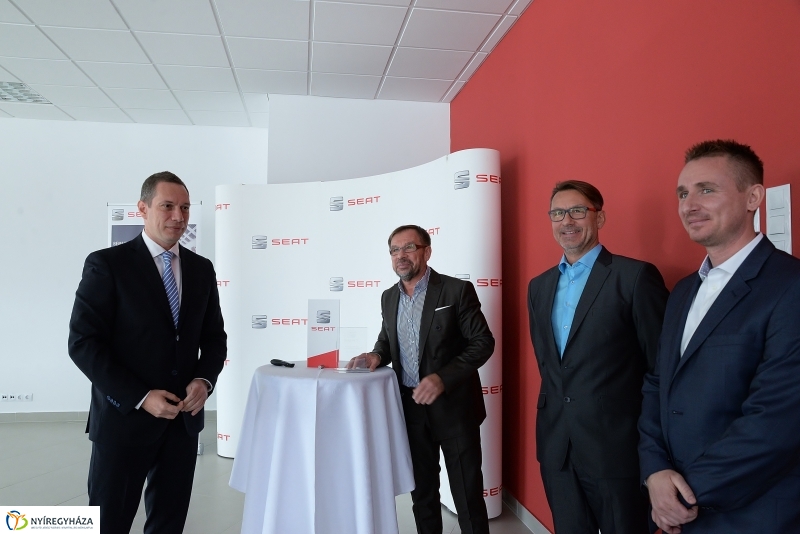 SEAT szalon nyitó Nyíregyházán
