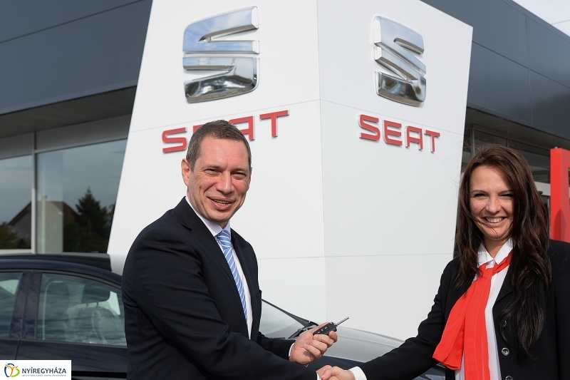 SEAT szalon nyitó Nyíregyházán