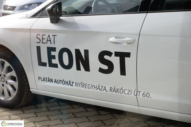 SEAT szalon nyitó Nyíregyházán
