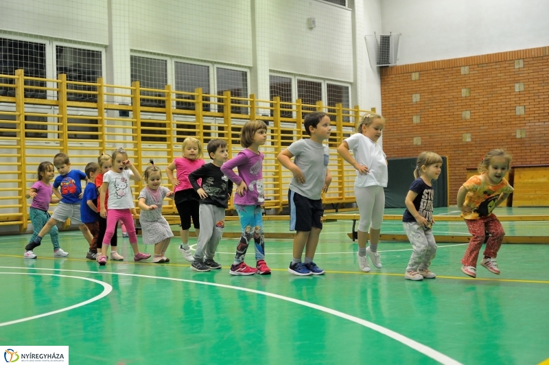 Mozdulj Nyíregyháza 2016 zenés gyerek torna - fotó Szarka Lajos