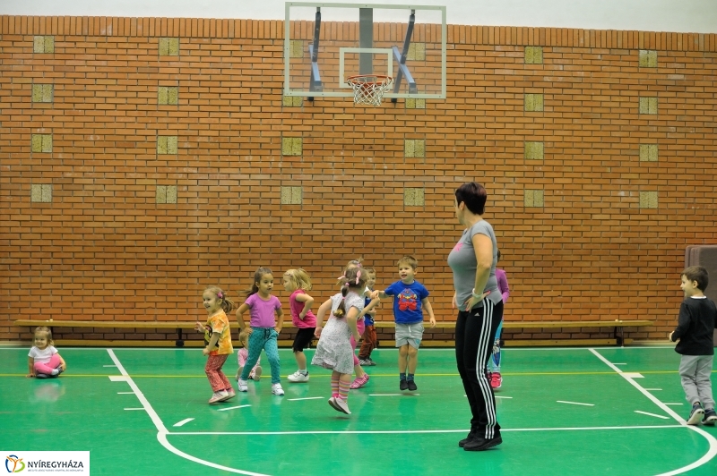 Mozdulj Nyíregyháza 2016 zenés gyerek torna - fotó Szarka Lajos