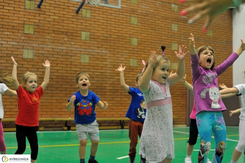 Mozdulj Nyíregyháza 2016 zenés gyerek torna - fotó Szarka Lajos