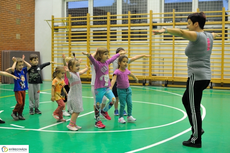 Mozdulj Nyíregyháza 2016 zenés gyerek torna - fotó Szarka Lajos