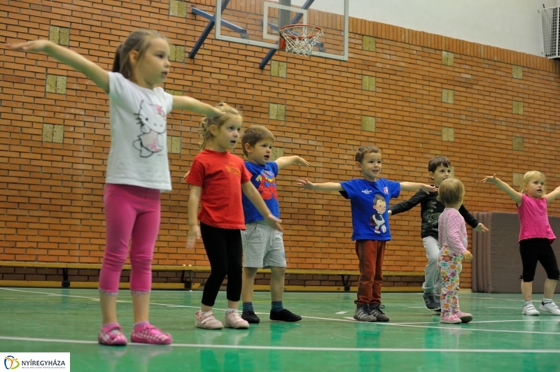 Mozdulj Nyíregyháza 2016 zenés gyerek torna - fotó Szarka Lajos