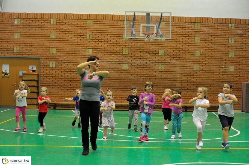 Mozdulj Nyíregyháza 2016 zenés gyerek torna - fotó Szarka Lajos