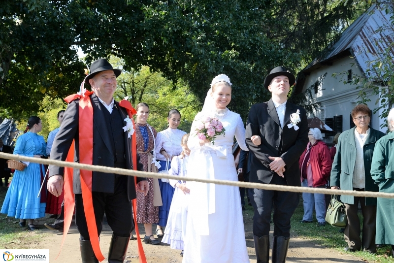 Tirpák lakodalom a Múzeumfaluban