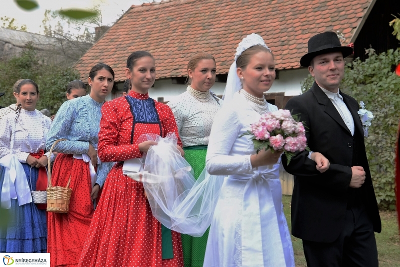 Tirpák lakodalom a Múzeumfaluban