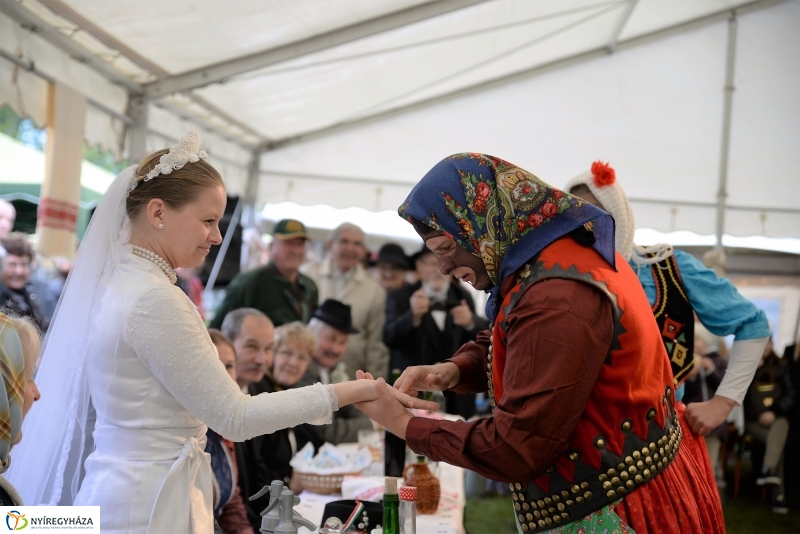 Tirpák lakodalom a Múzeumfaluban