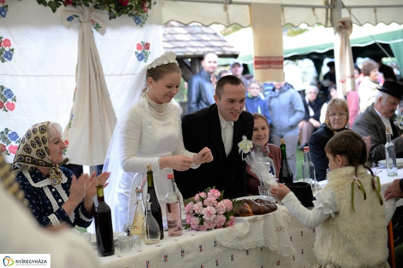 Tirpák lakodalom a Múzeumfaluban