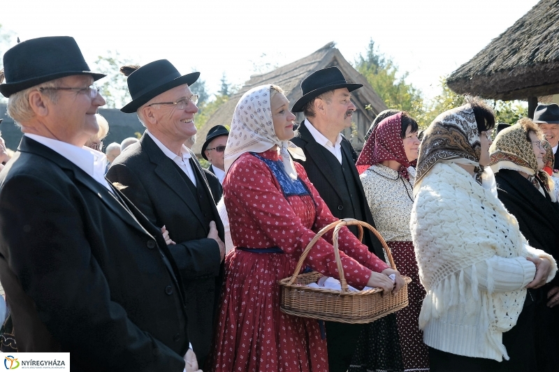 Tirpák lakodalom a Múzeumfaluban