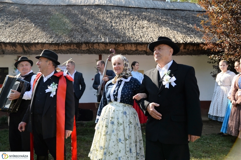 Tirpák lakodalom a Múzeumfaluban