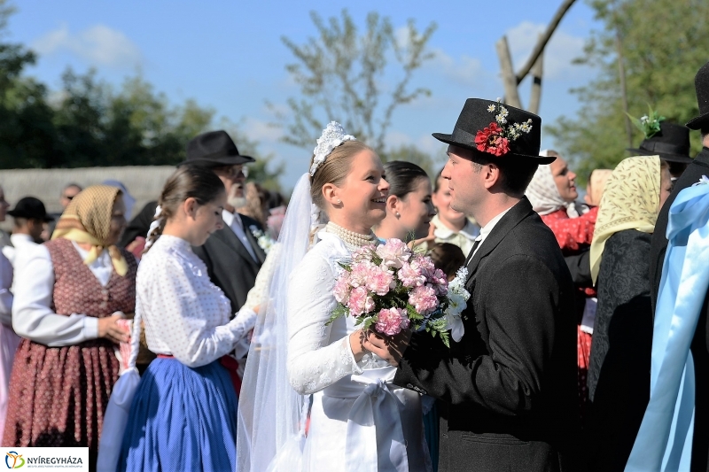 Tirpák lakodalom a Múzeumfaluban