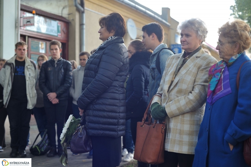 Krúdy Gyula emlék koszorúzás - fotó Szarka Lajos