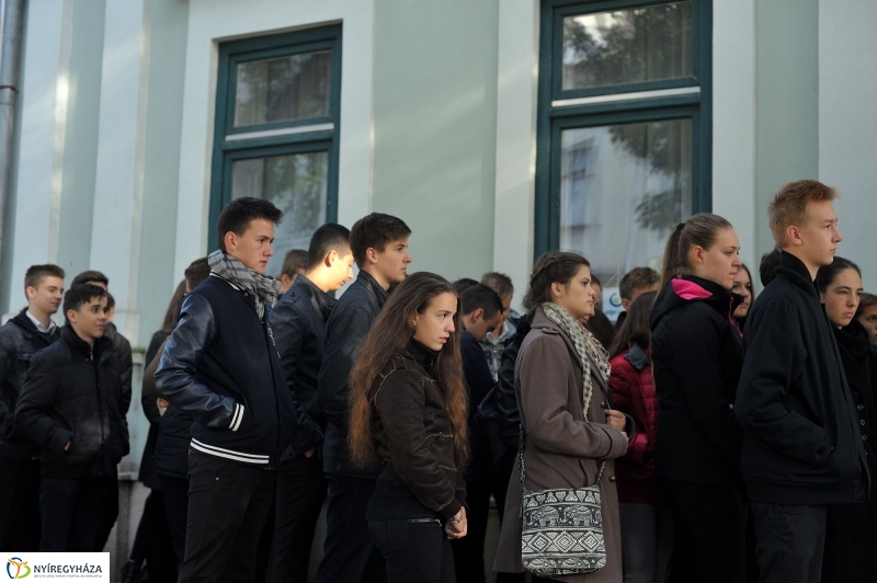 Krúdy Gyula emlék koszorúzás - fotó Szarka Lajos