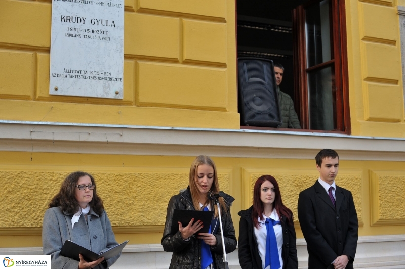 Krúdy Gyula emlék koszorúzás - fotó Szarka Lajos