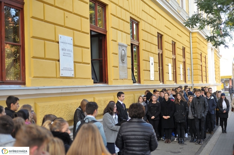 Krúdy Gyula emlék koszorúzás - fotó Szarka Lajos