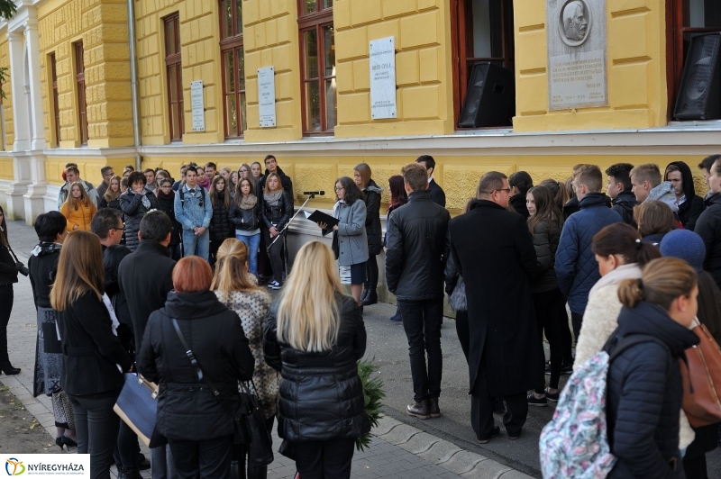 Krúdy Gyula emlék koszorúzás - fotó Szarka Lajos