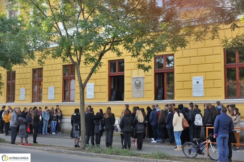 Krúdy Gyula emlék koszorúzás - fotó Szarka Lajos