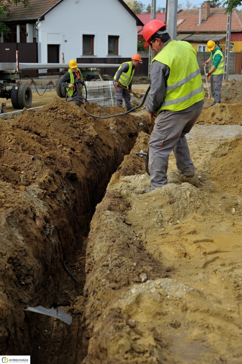 Munkálatok a Kígyó utcán 3 - fotó Szarka Lajos