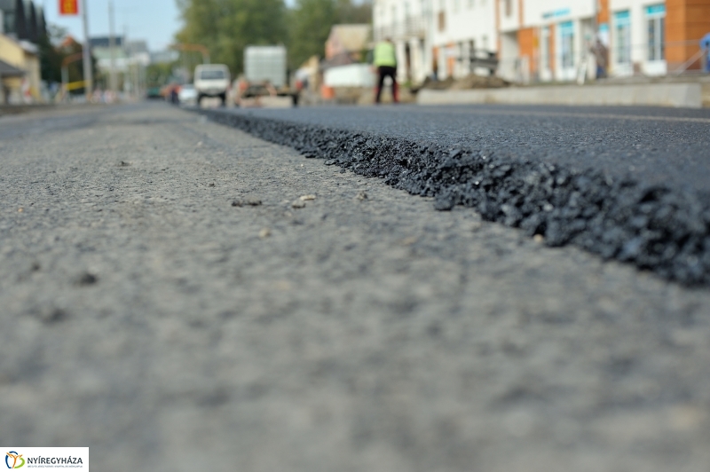 Elkezdődött a beruházás a Szegfű utcán XI - fotó Szarka Lajos