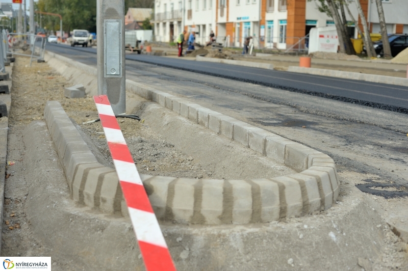 Elkezdődött a beruházás a Szegfű utcán XI - fotó Szarka Lajos
