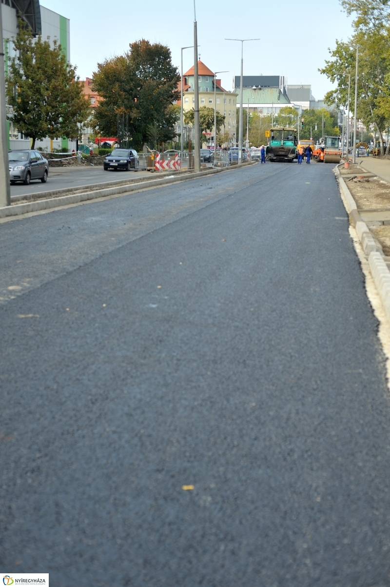 Elkezdődött a beruházás a Szegfű utcán XI - fotó Szarka Lajos