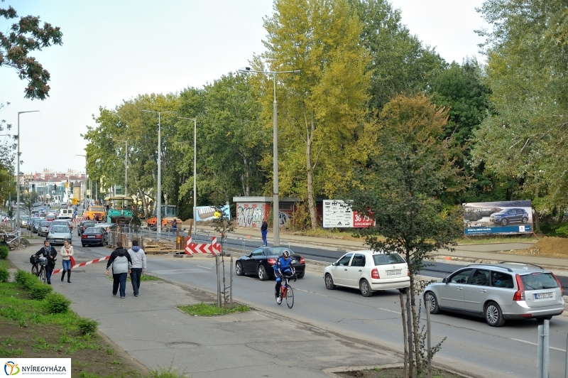 Elkezdődött a beruházás a Szegfű utcán XI - fotó Szarka Lajos