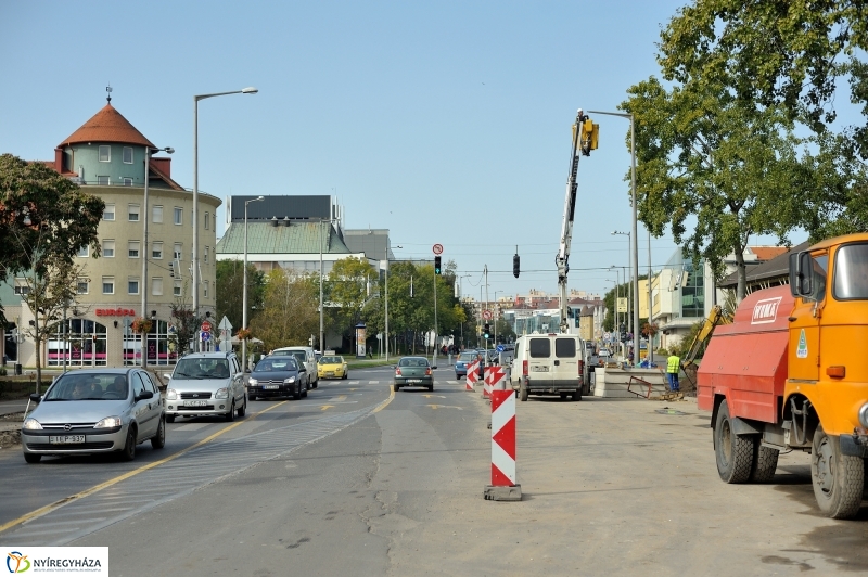 Elkezdődött a beruházás a Szegfű utcán XI - fotó Szarka Lajos