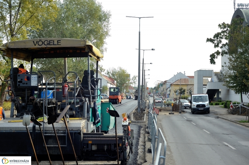 Elkezdődött a beruházás a Szegfű utcán XI - fotó Szarka Lajos