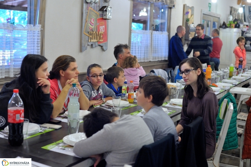 Szezonnyitó összejövetel a tőrvívóknál - fotó Szarka Lajos