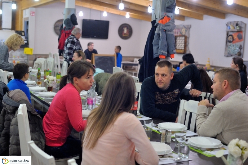 Szezonnyitó összejövetel a tőrvívóknál - fotó Szarka Lajos