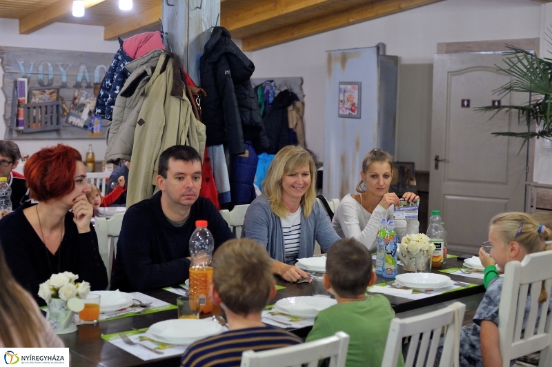 Szezonnyitó összejövetel a tőrvívóknál - fotó Szarka Lajos