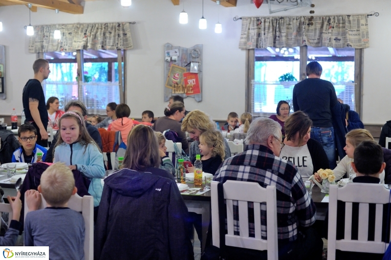 Szezonnyitó összejövetel a tőrvívóknál - fotó Szarka Lajos