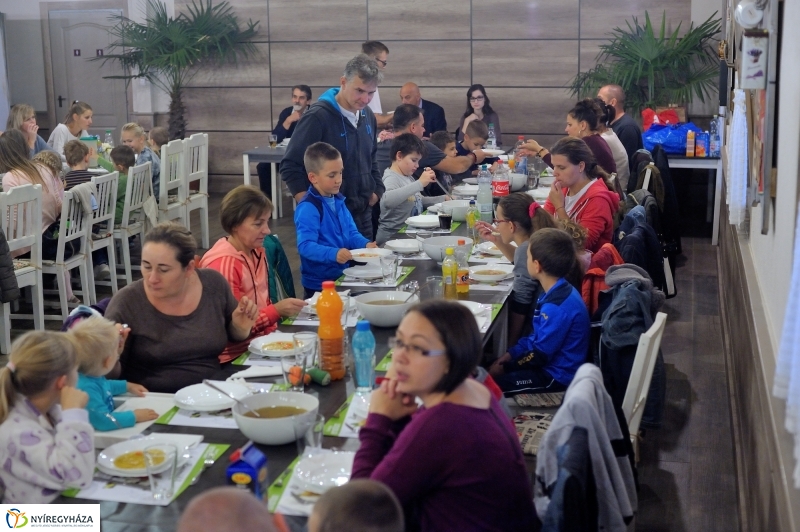 Szezonnyitó összejövetel a tőrvívóknál - fotó Szarka Lajos