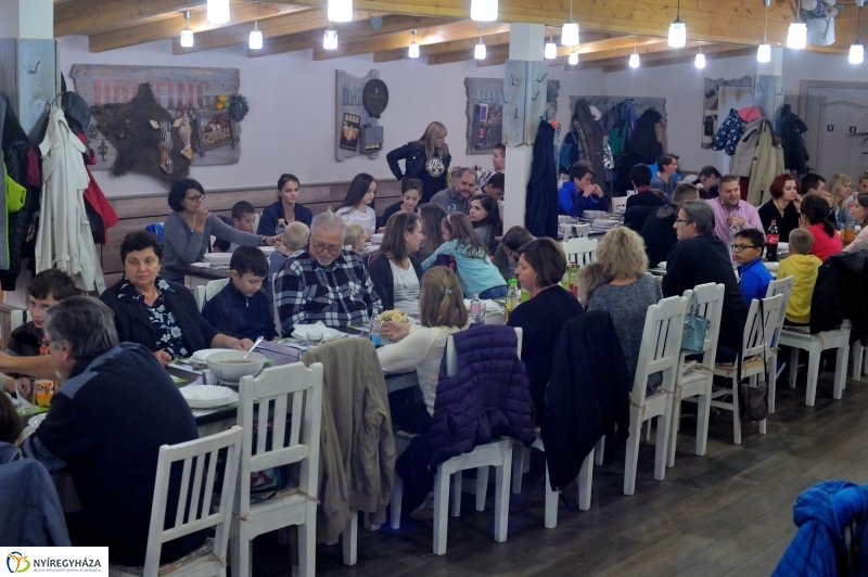 Szezonnyitó összejövetel a tőrvívóknál - fotó Szarka Lajos