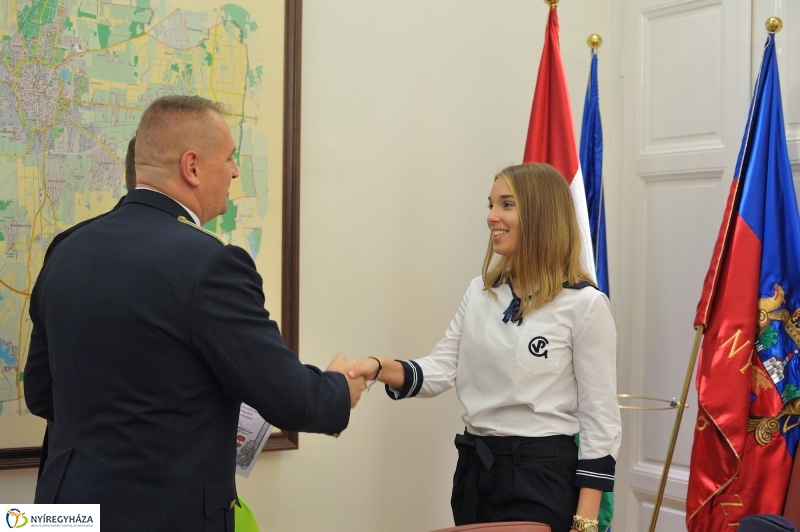 Elismerés a nyári munkáért - fotó Szarka Lajos