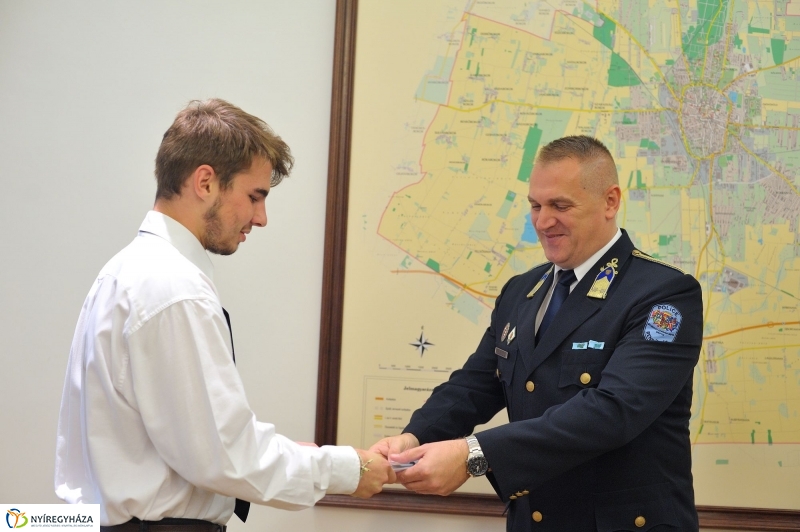 Elismerés a nyári munkáért - fotó Szarka Lajos