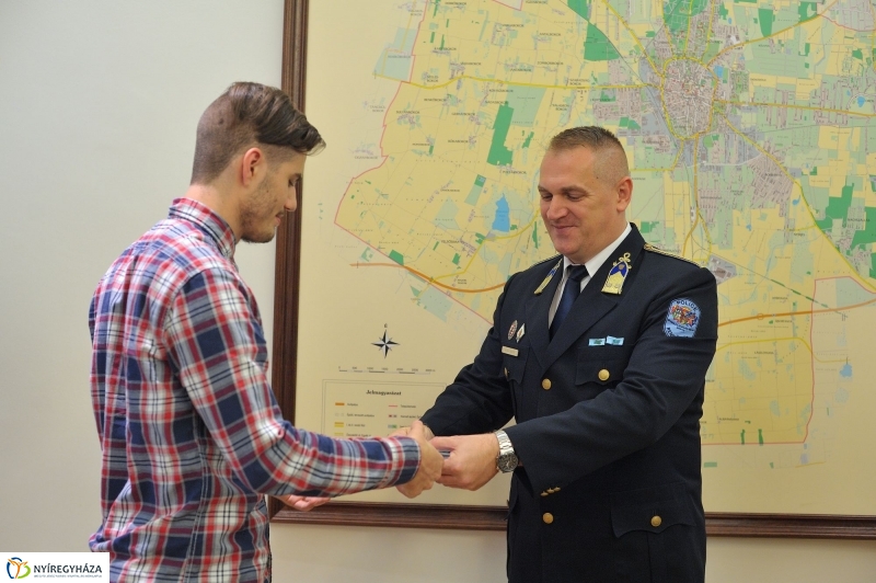 Elismerés a nyári munkáért - fotó Szarka Lajos