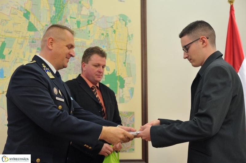 Elismerés a nyári munkáért - fotó Szarka Lajos