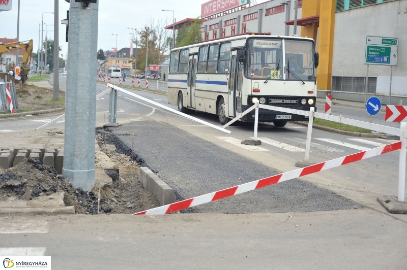 Elkezdődött a beruházás a Szegfű utcán XII - fotó Szarka Lajos