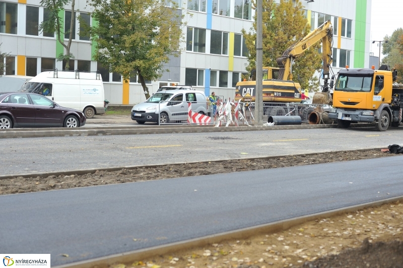 Elkezdődött a beruházás a Szegfű utcán XII - fotó Szarka Lajos