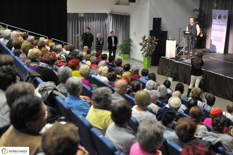 Szépkorúak Akadémiája 20161019 - fotó Szarka Lajos