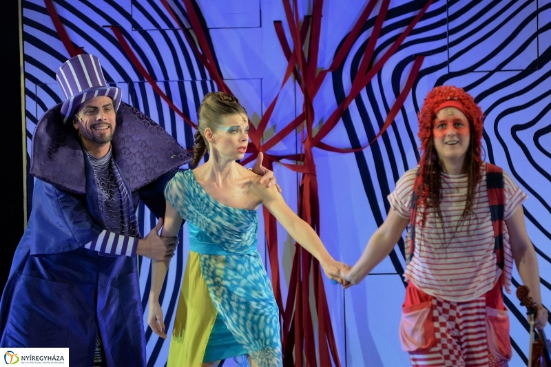 Tündér Lala-gyermekdarab a nagyszínpadon