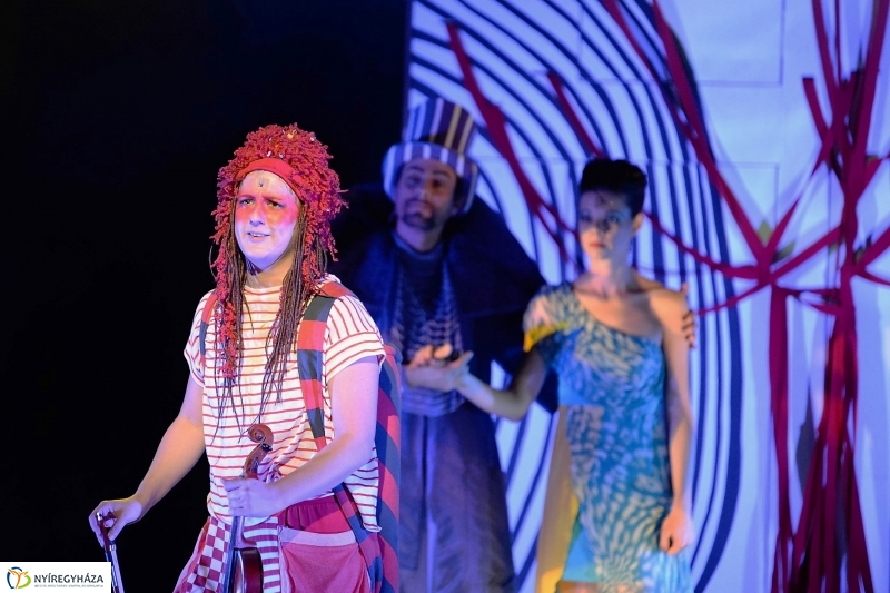 Tündér Lala-gyermekdarab a nagyszínpadon