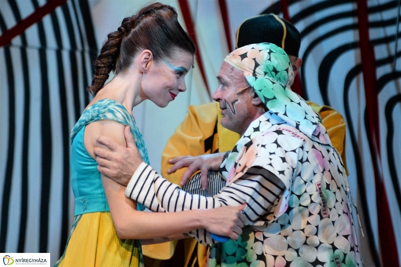 Tündér Lala-gyermekdarab a nagyszínpadon