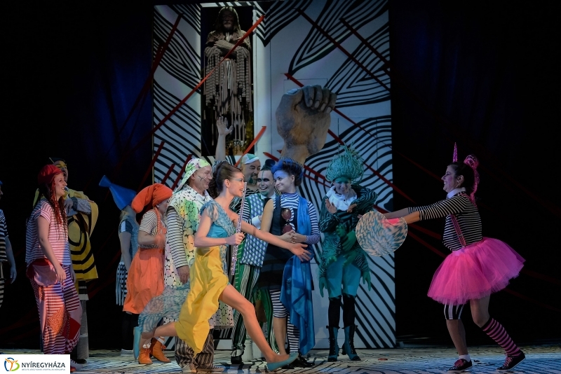 Tündér Lala-gyermekdarab a nagyszínpadon