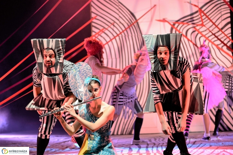 Tündér Lala-gyermekdarab a nagyszínpadon