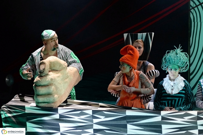 Tündér Lala-gyermekdarab a nagyszínpadon